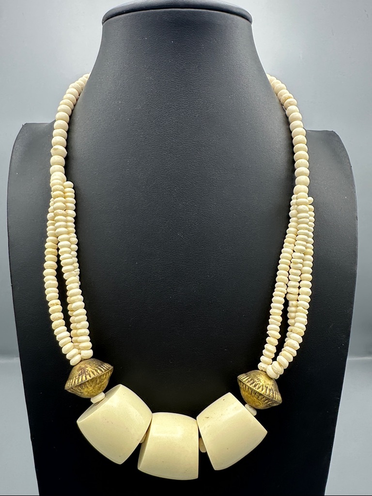 Handcrafted Bond Cream Beaded Statement Necklace